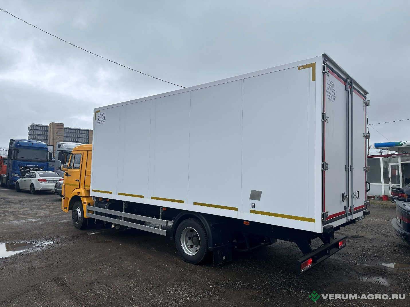 Грузовой автотранспорт - КАМАЗ 4308-3084-69, 4х2, пневмоподвеска, фургон  изотерм. 6200х2600х2400 мм, толщина стенок 60 м