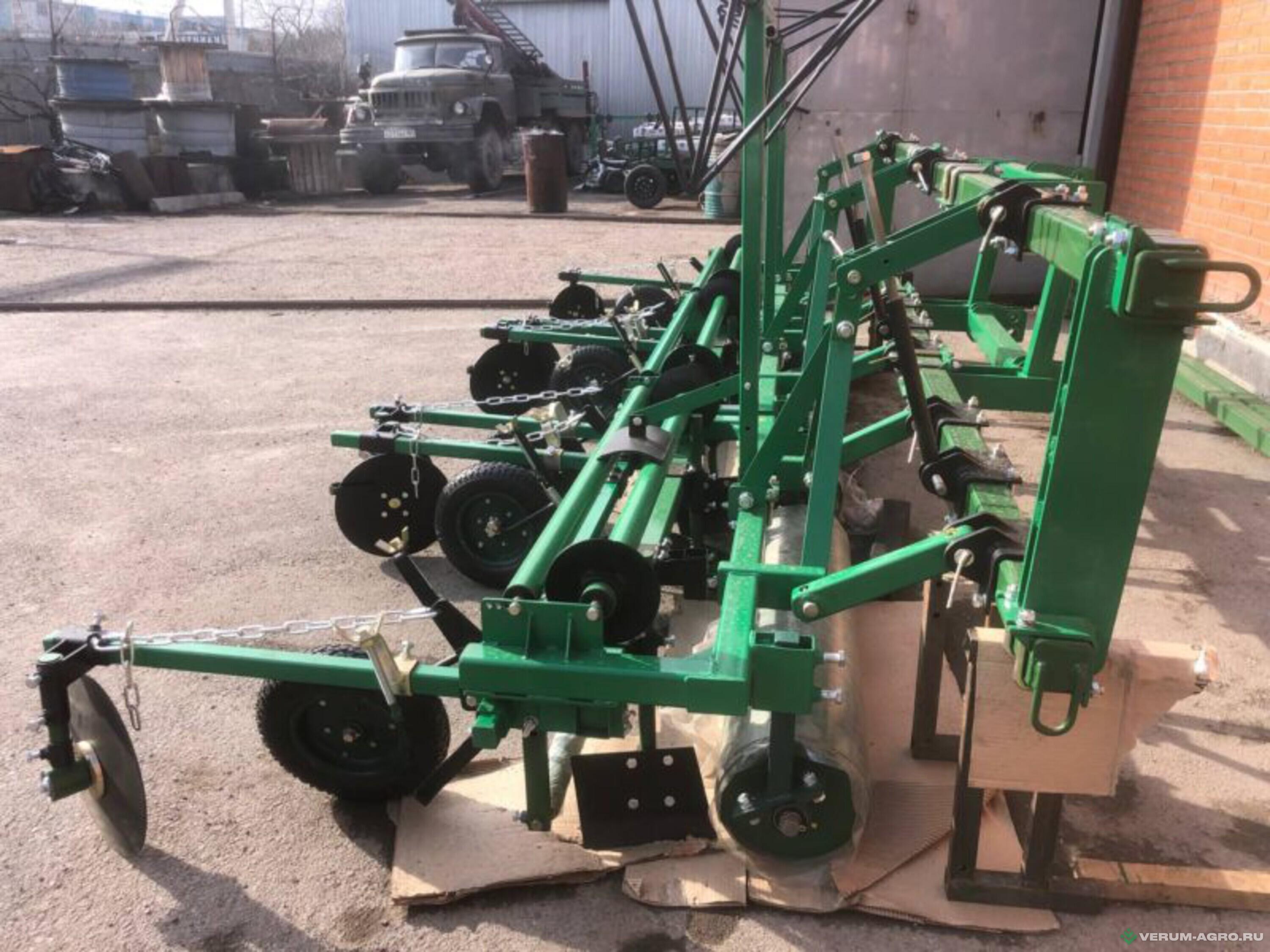 Прочее - ГАСПАРАГРО Пленкоукладчик трехрядный 3ПХ