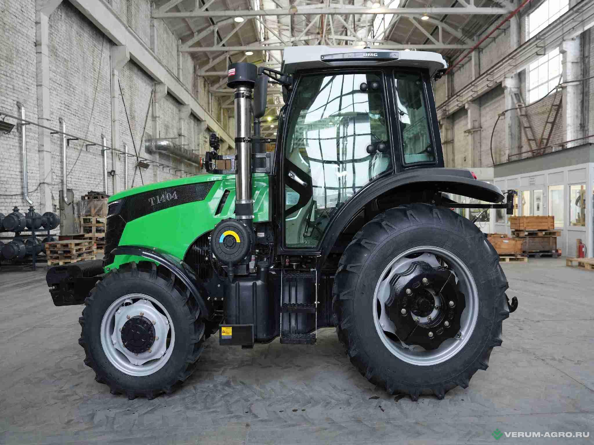 Колесные тракторы - UMG Трактор T1404 
