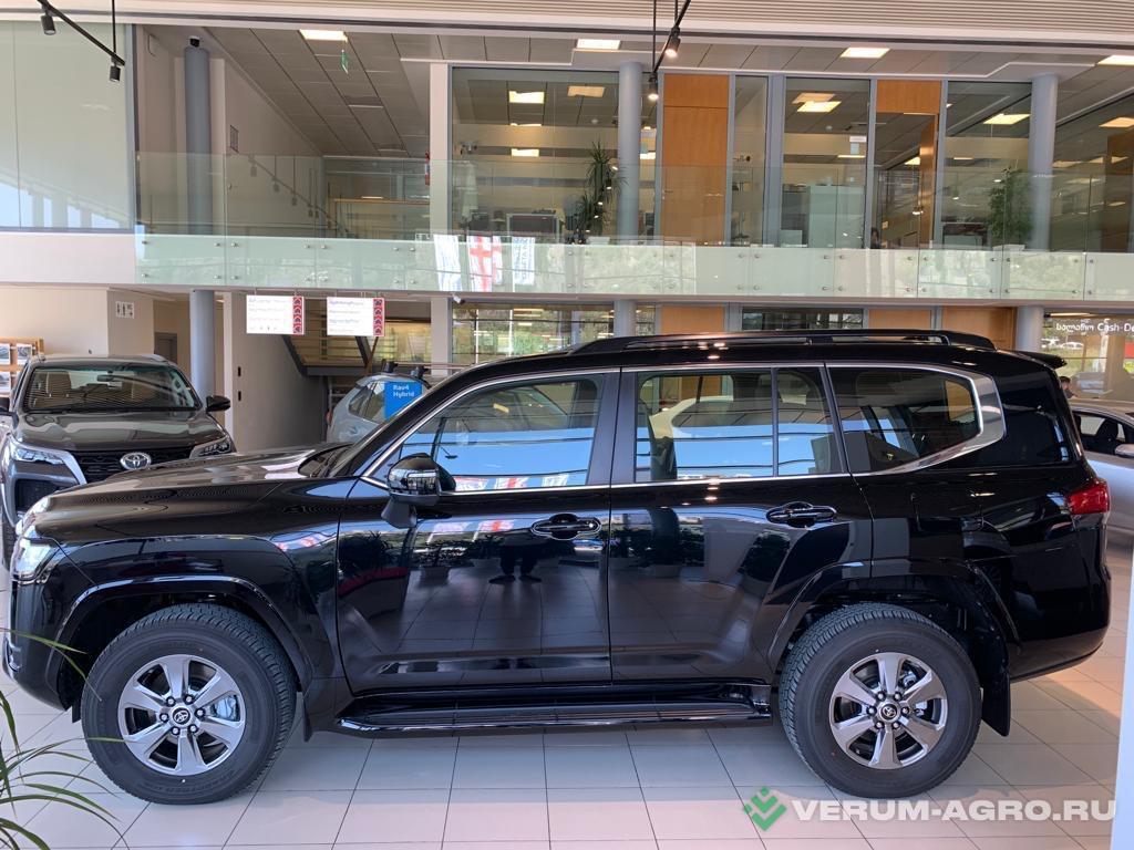 Легковой автотранспорт - TOYOTA Land Сruiser 300 VX