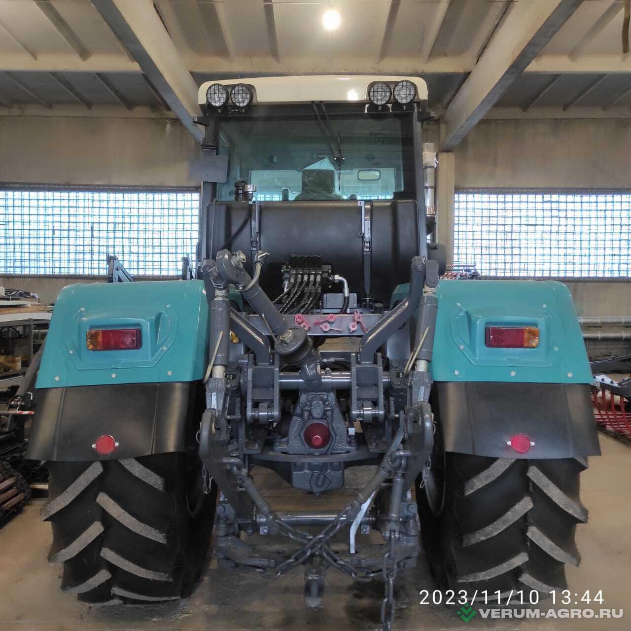 Колесные тракторы - БТЗ 254К-20 