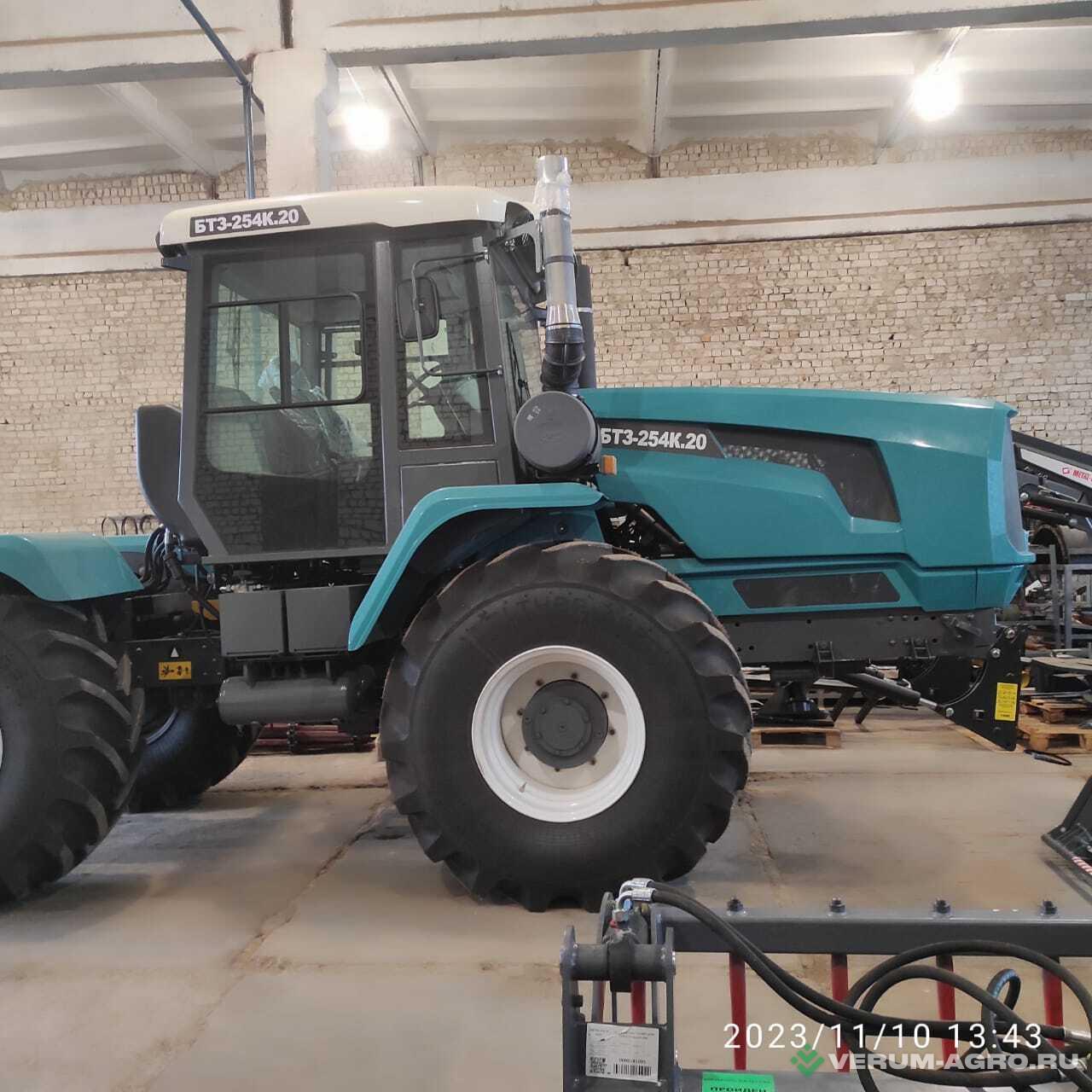 Колесные тракторы - БТЗ 254К-20 