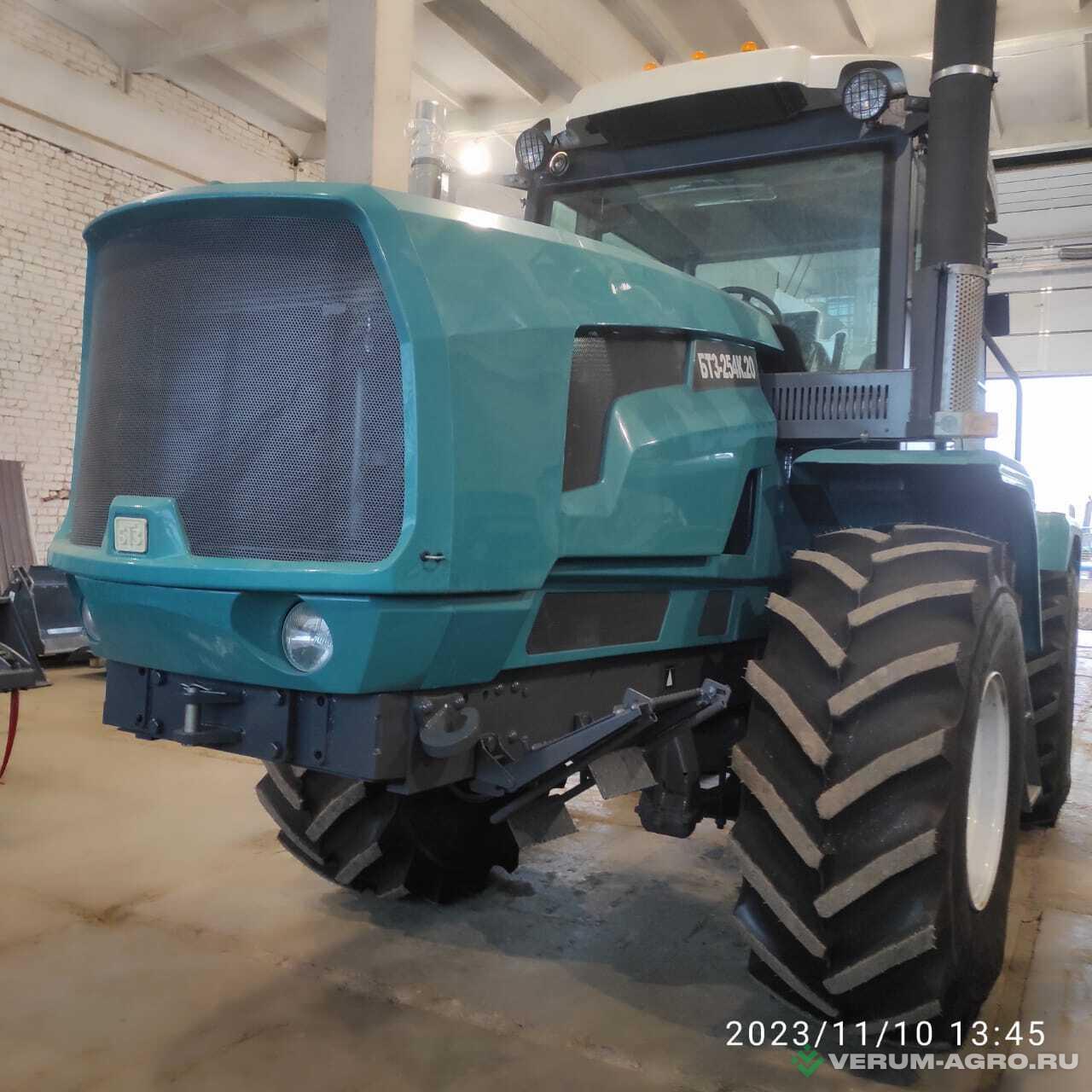 Колесные тракторы - БТЗ 254К-20 