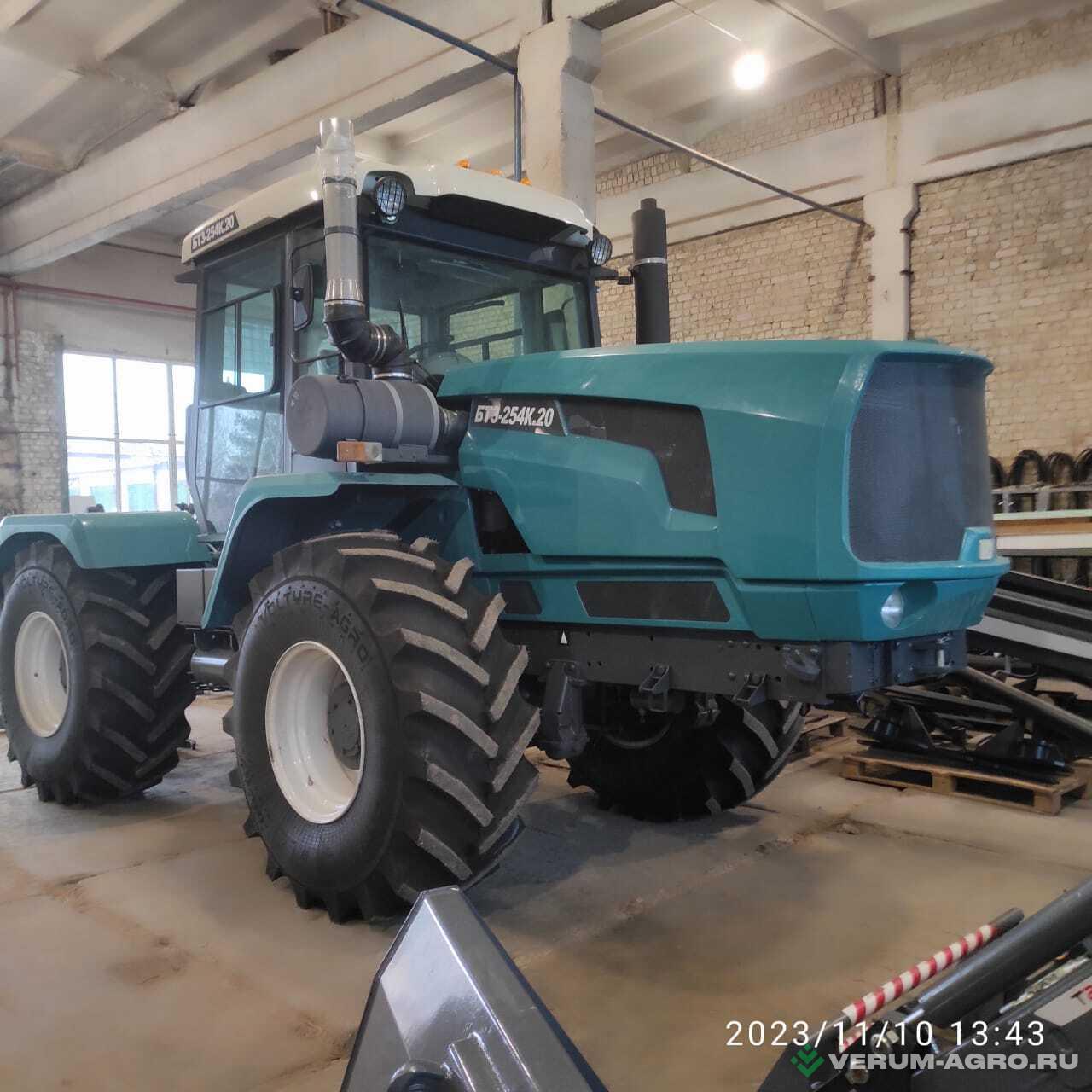 Колесные тракторы - БТЗ 254К-20 