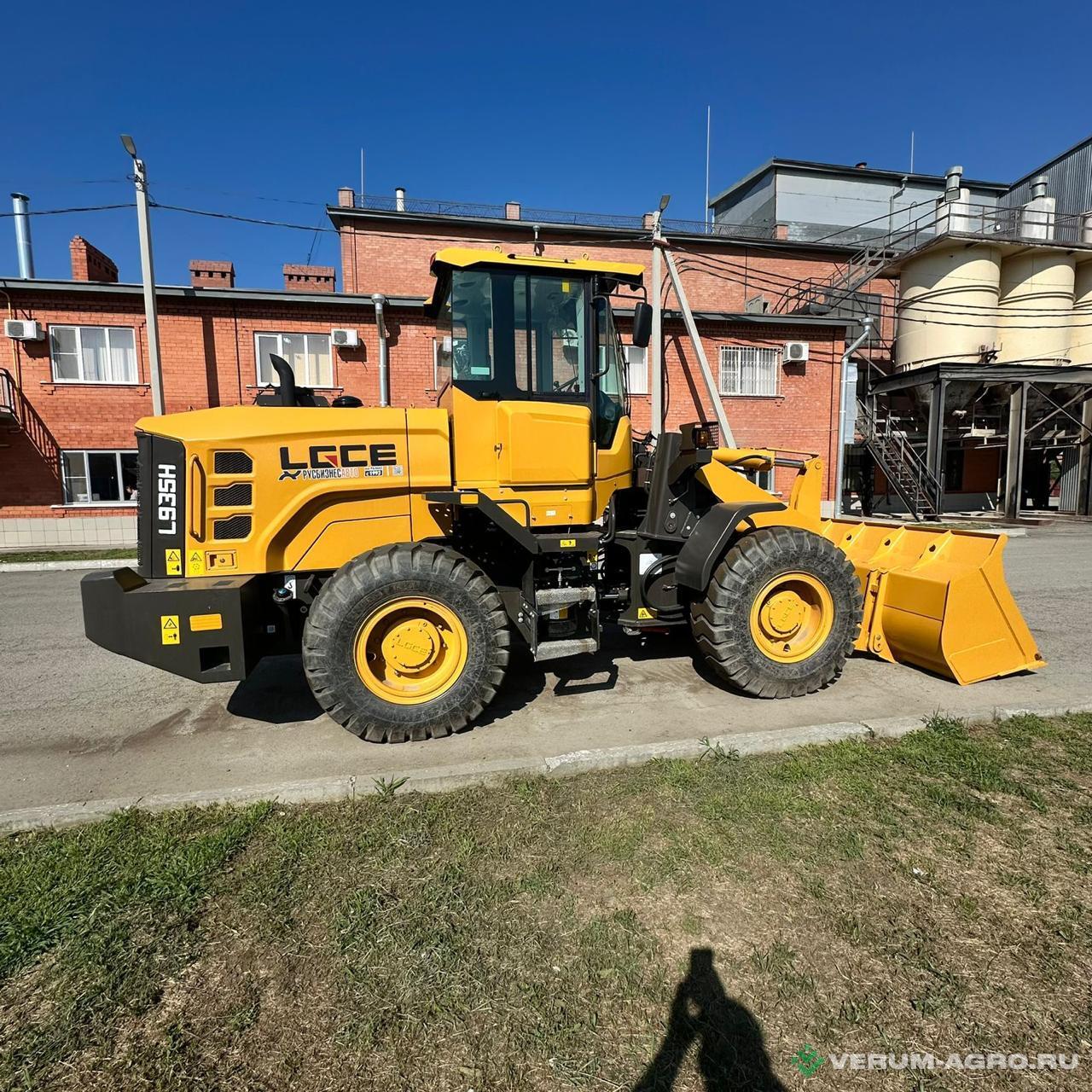 Фронтальные погрузчики - LGCE L935H 