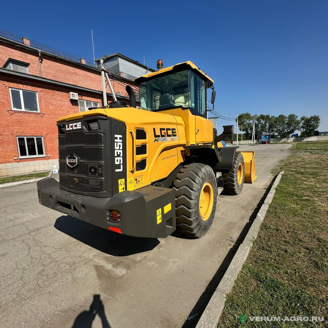 Фронтальные погрузчики - LGCE L935H 