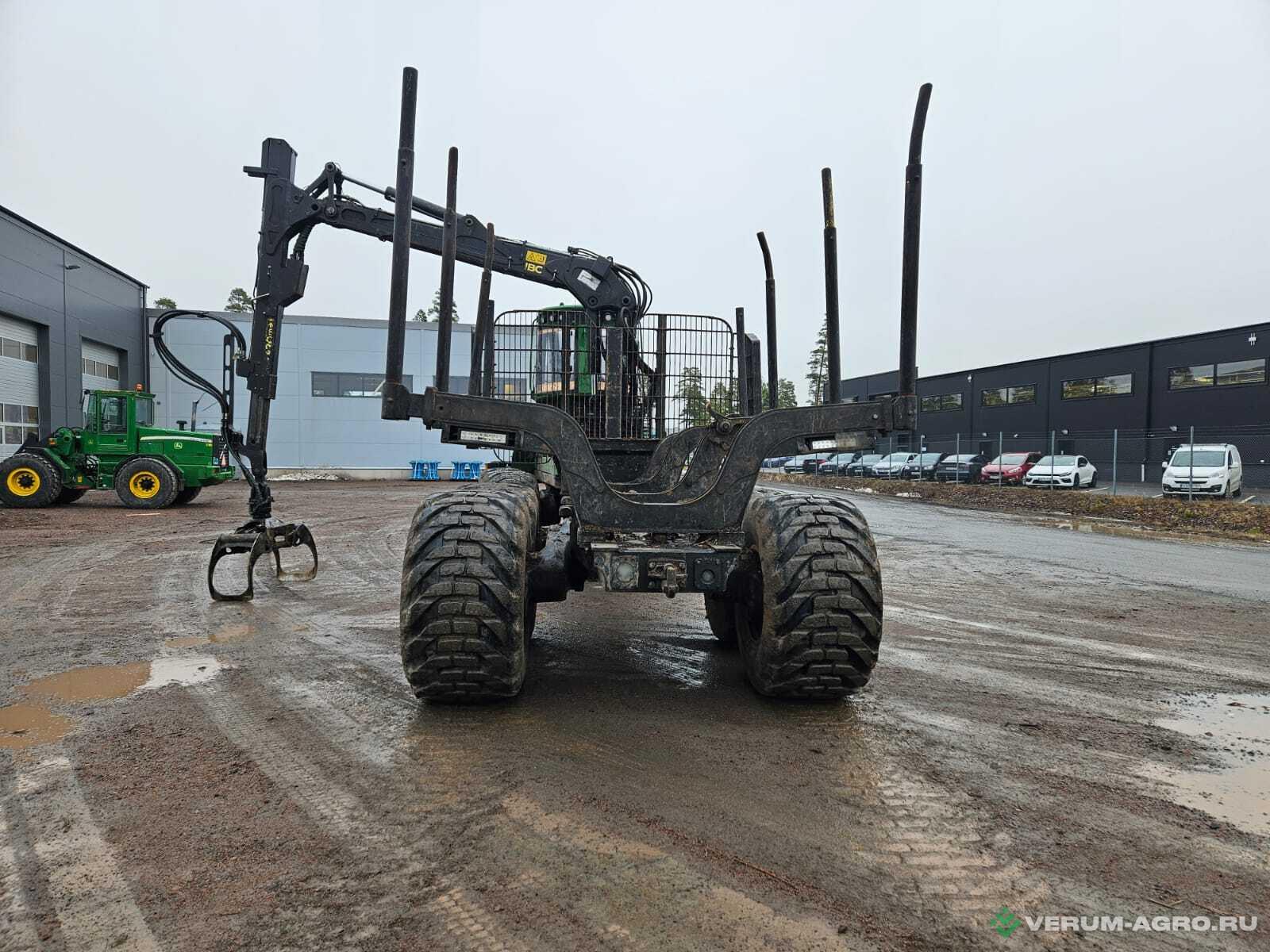 Форвардеры - JOHN DEERE 1910G 