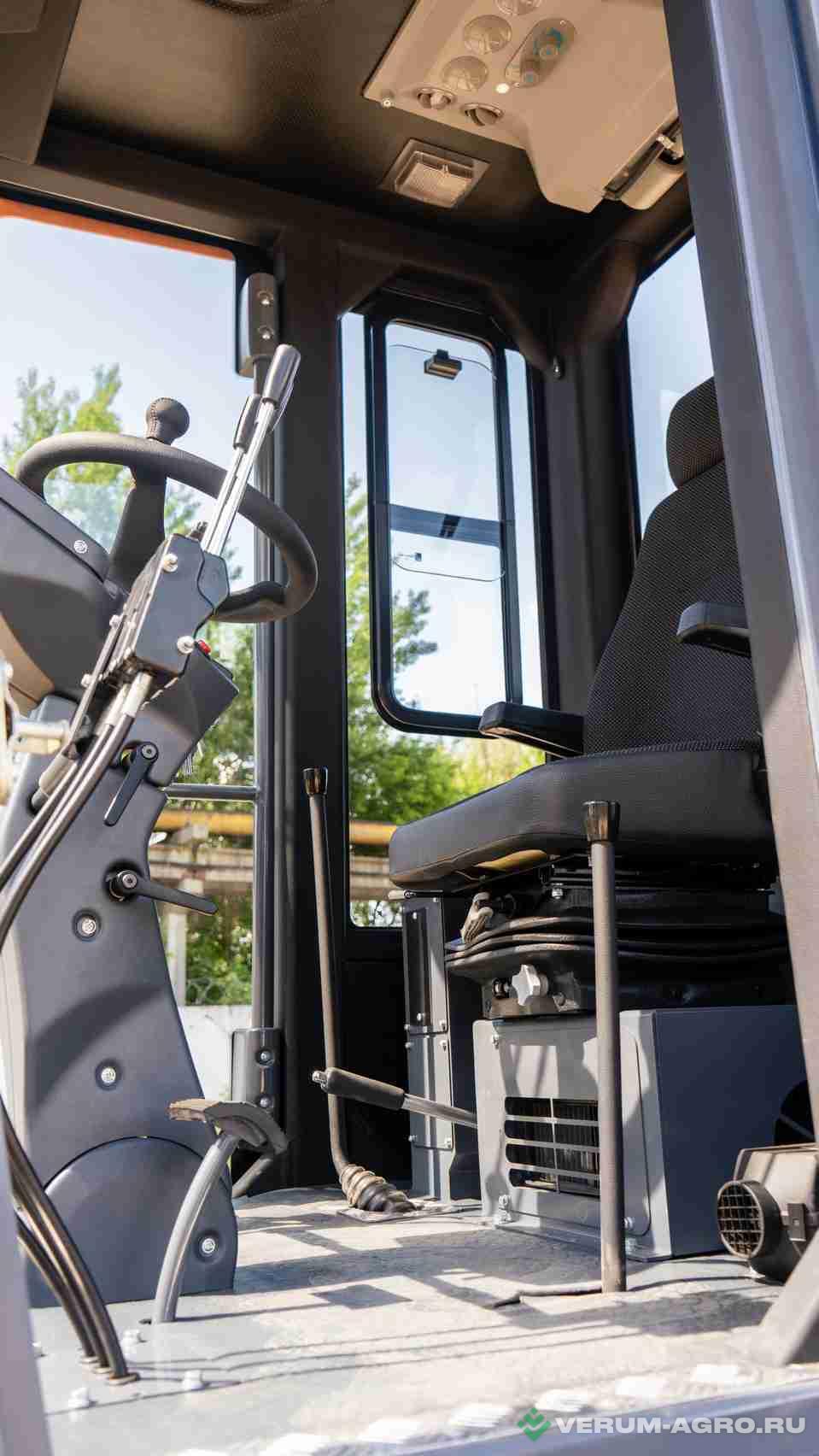 Грейдеры - UMG АГ-140 