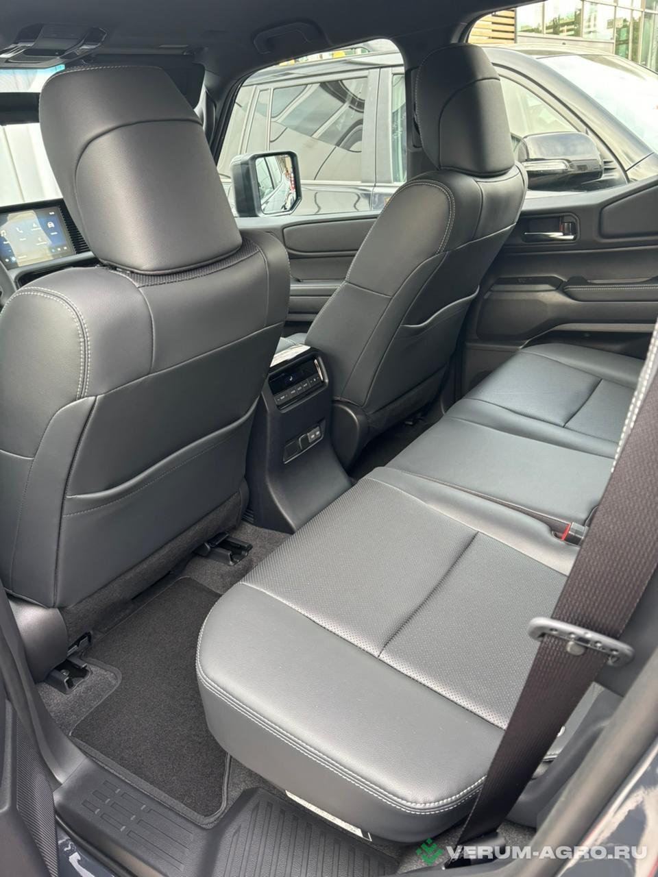 Легковой автотранспорт - TOYOTA PRADO TX-L