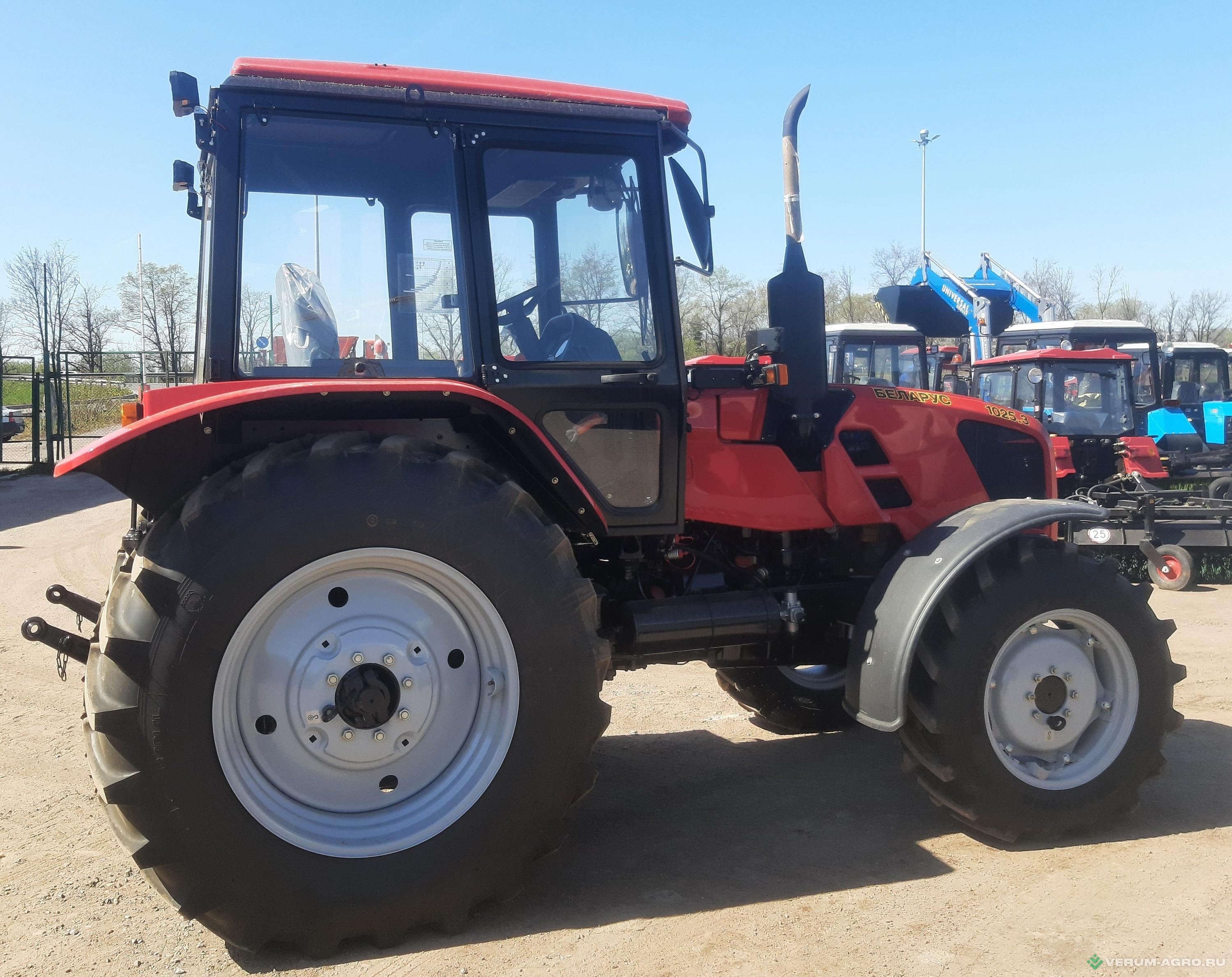 Колесные тракторы - BELARUS 1025.3 001