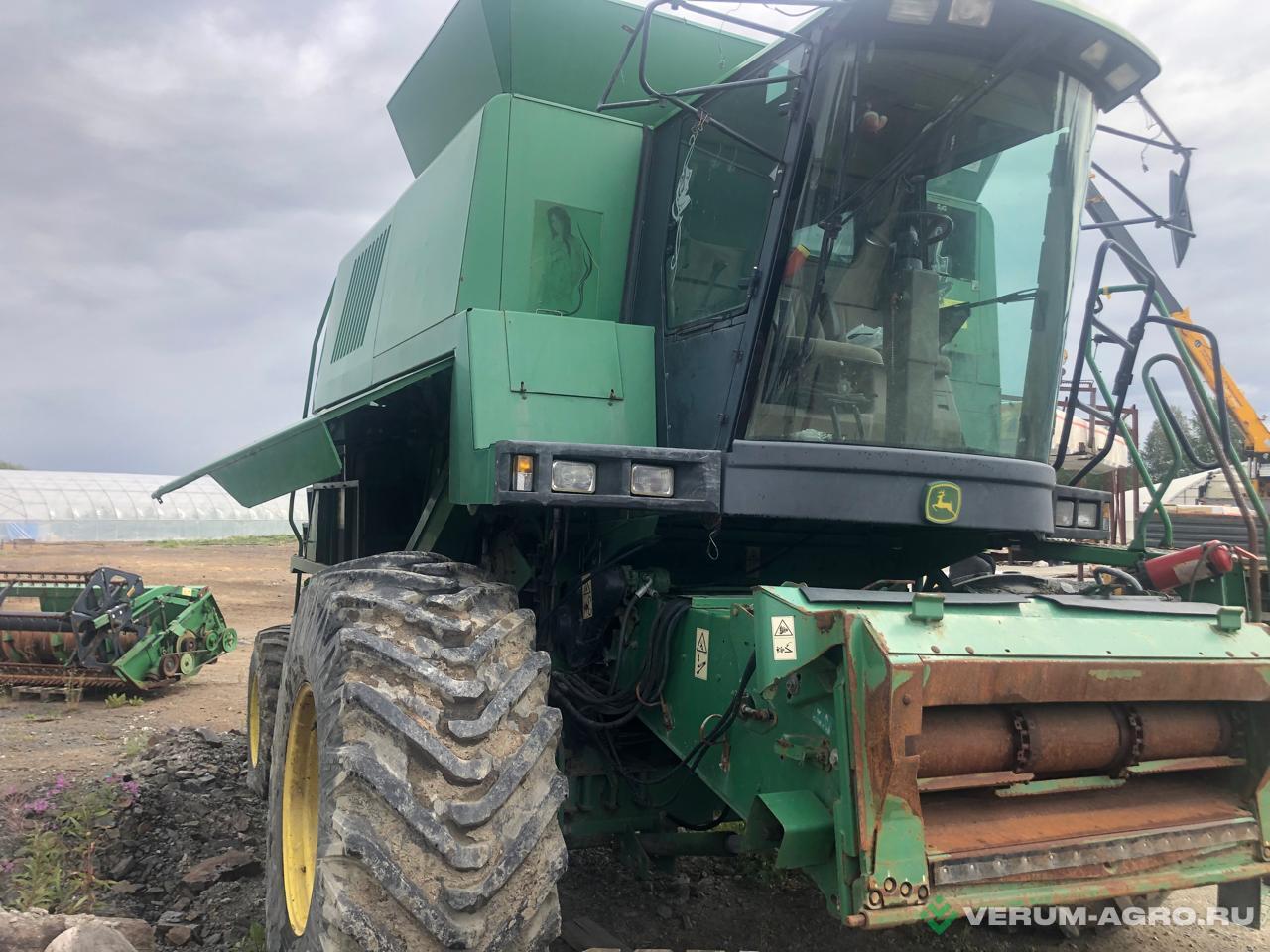 Зерноуборочные комбайны - JOHN DEERE 550 