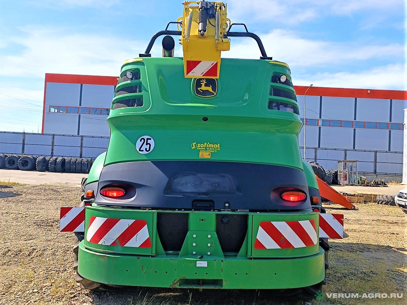 Кормоуборочные комбайны - JOHN DEERE 8300 + Kemper 460 Plus+ подборщик PICKUP 639 