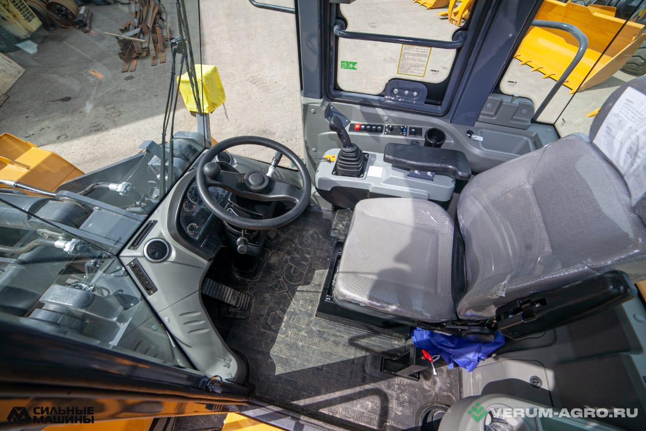 Фронтальные погрузчики - XCMG XCMG  ZL50RU