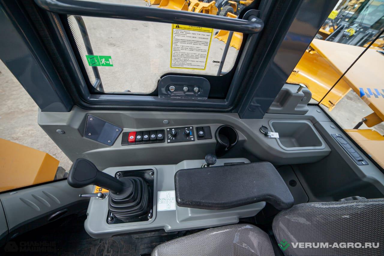 Фронтальные погрузчики - XCMG XCMG  ZL50RU