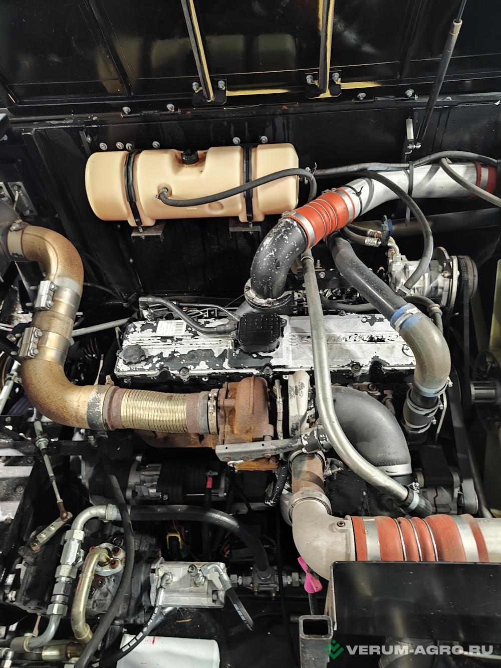 Зерноуборочные комбайны - РОСТСЕЛЬМАШ Acros 585 