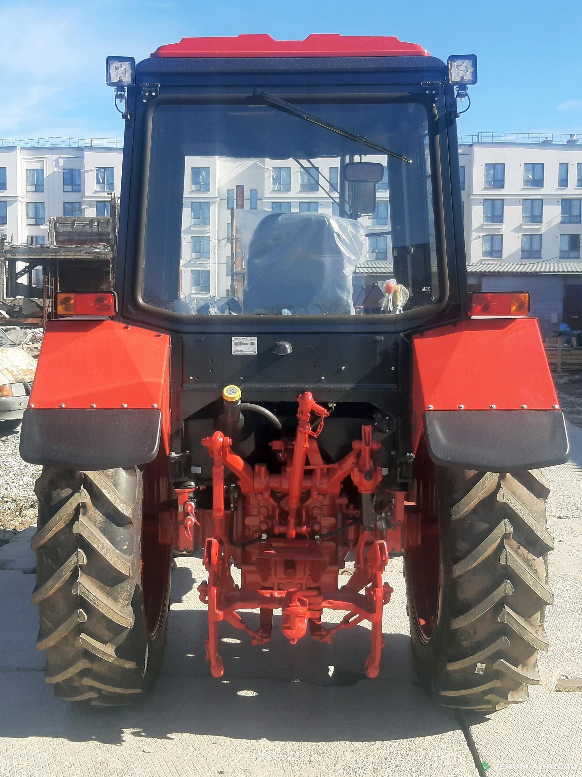 Колесные тракторы - BELARUS 82.1 002