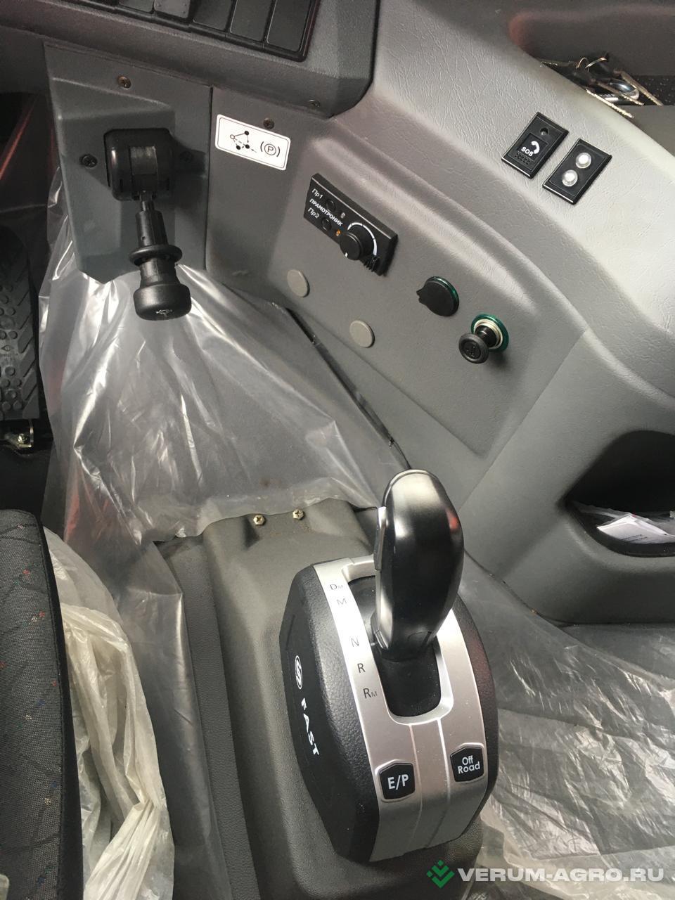 Грузовой автотранспорт - МАЗ - 54402L-531-030 седельный тягач 4х2