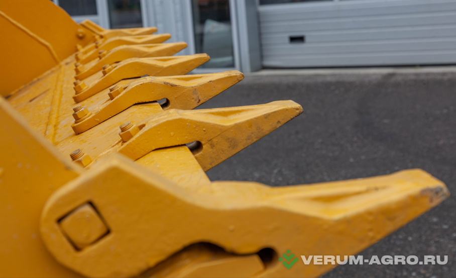 Фронтальные погрузчики - LGCE L946H ковш 2,5 м стандартный