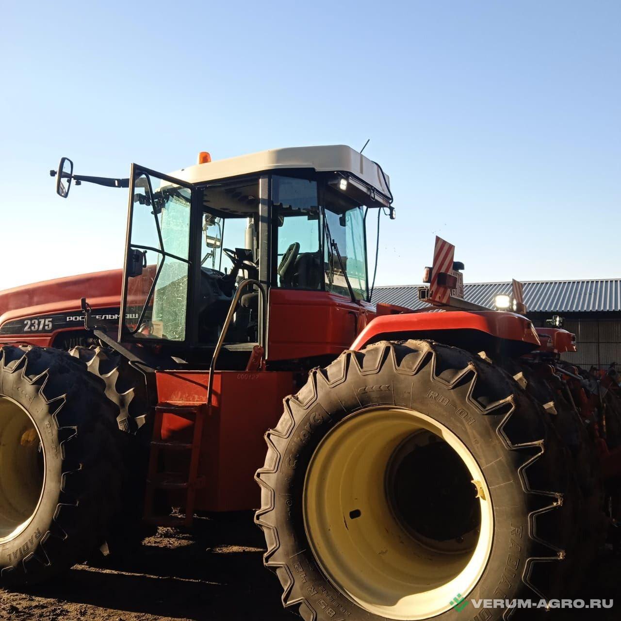 Колесные тракторы - РОСТСЕЛЬМАШ RSM 2375 