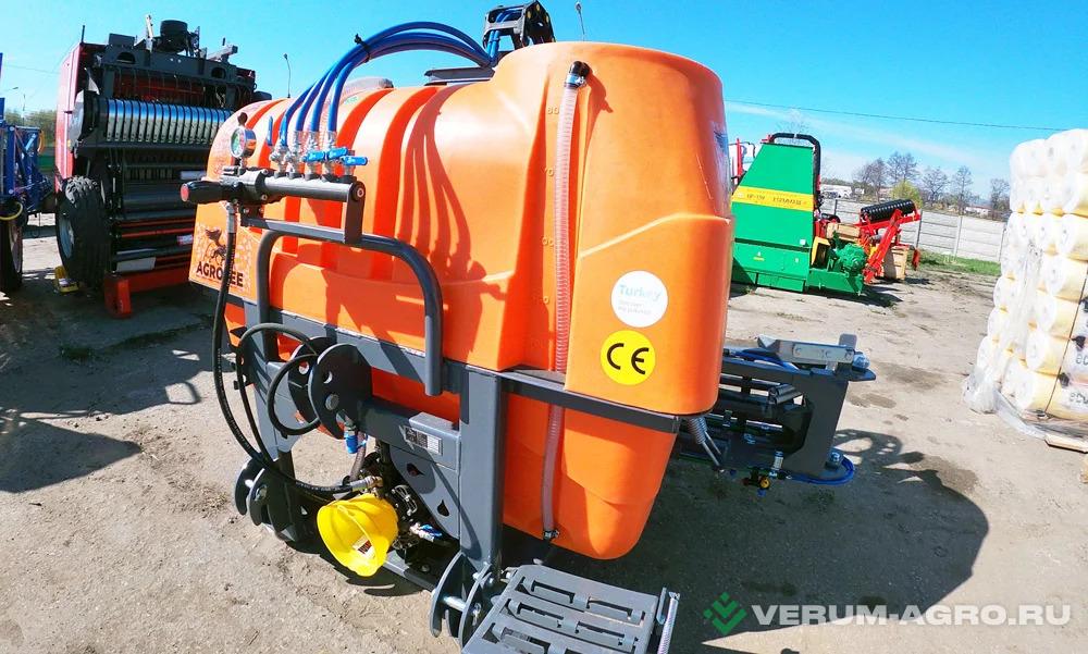Опрыскиватели прицепные - BADILLI AGRO LEE STANDARD 800/15 опрыскиватель навесной с гидравлическим подъемом штанги
