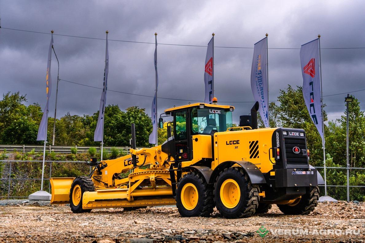 Грейдеры - LGCE G9220F AWD 