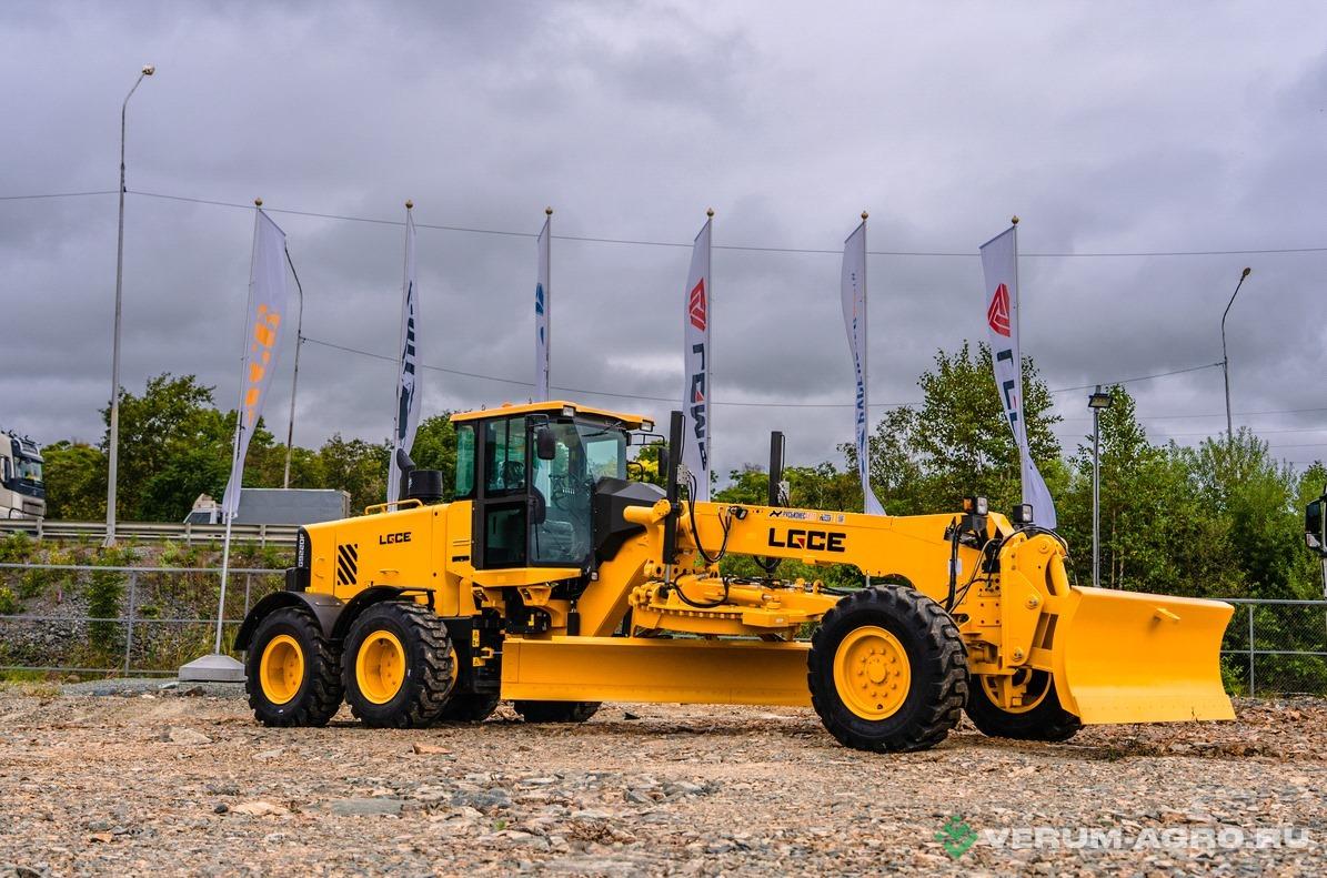 Грейдеры - LGCE G9220F AWD 
