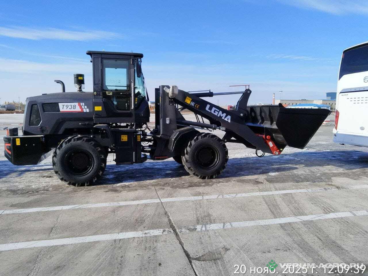 Фронтальные погрузчики - LUGONG LGMA T938