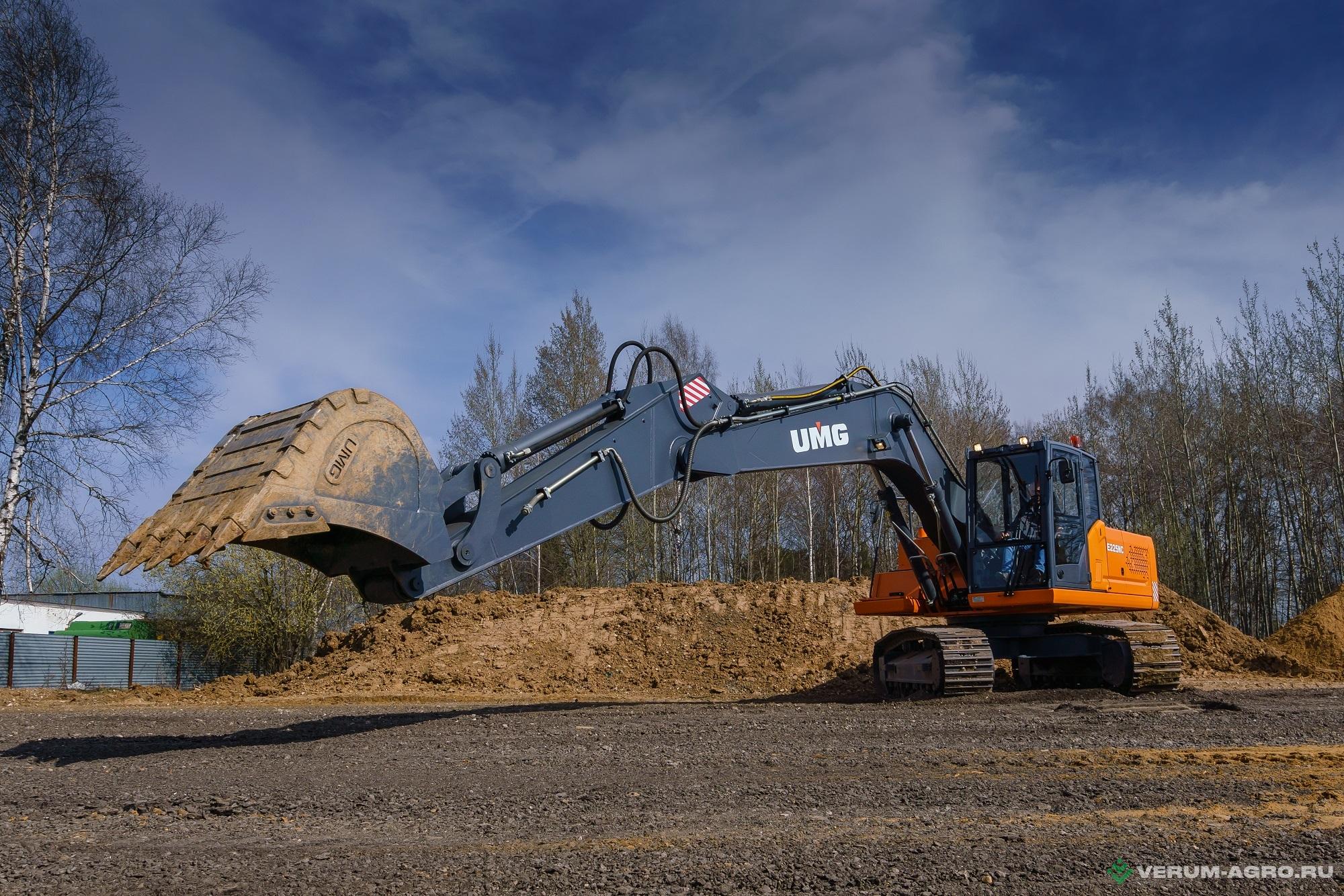 Экскаваторы - UMG Экскаватор одноковшовый гусеничный E245W