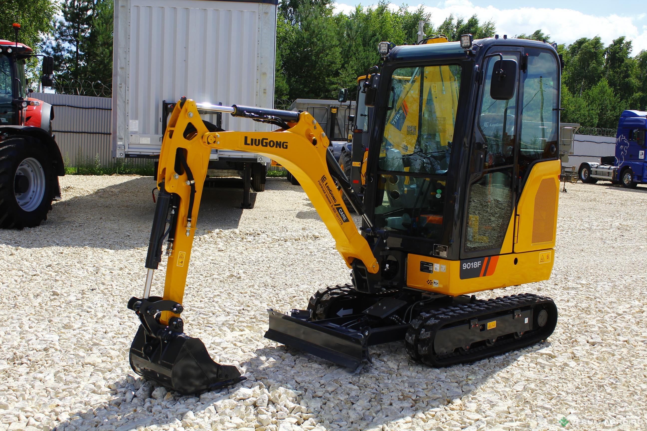 Экскаваторы - LIUGONG CLG9018F Мини-экскаватор