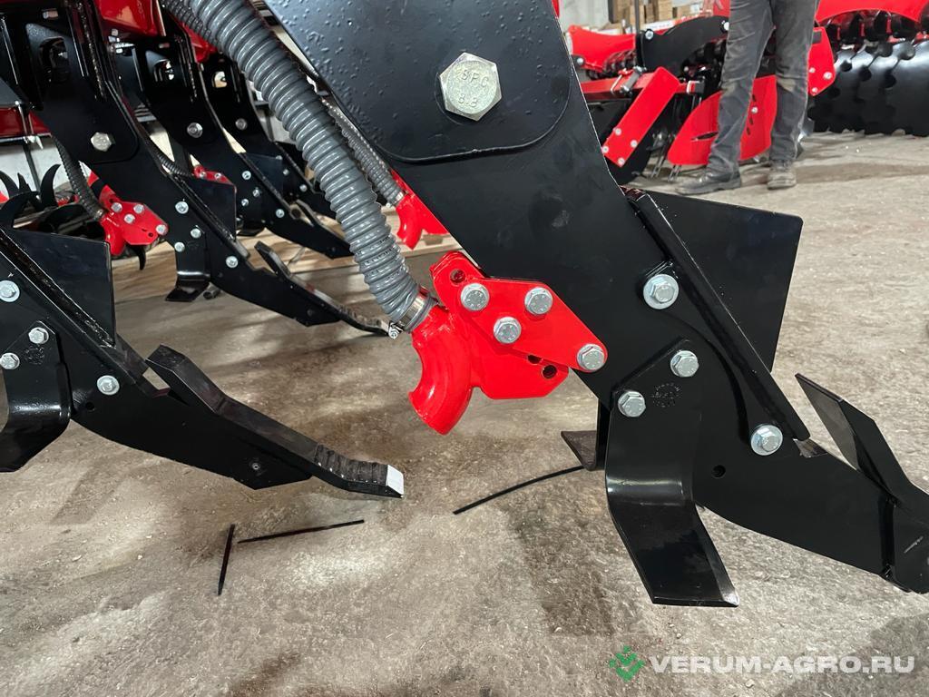 Плуги и глубокорыхлители - SIPTEC Глубокорыхлитель модель RY 5  