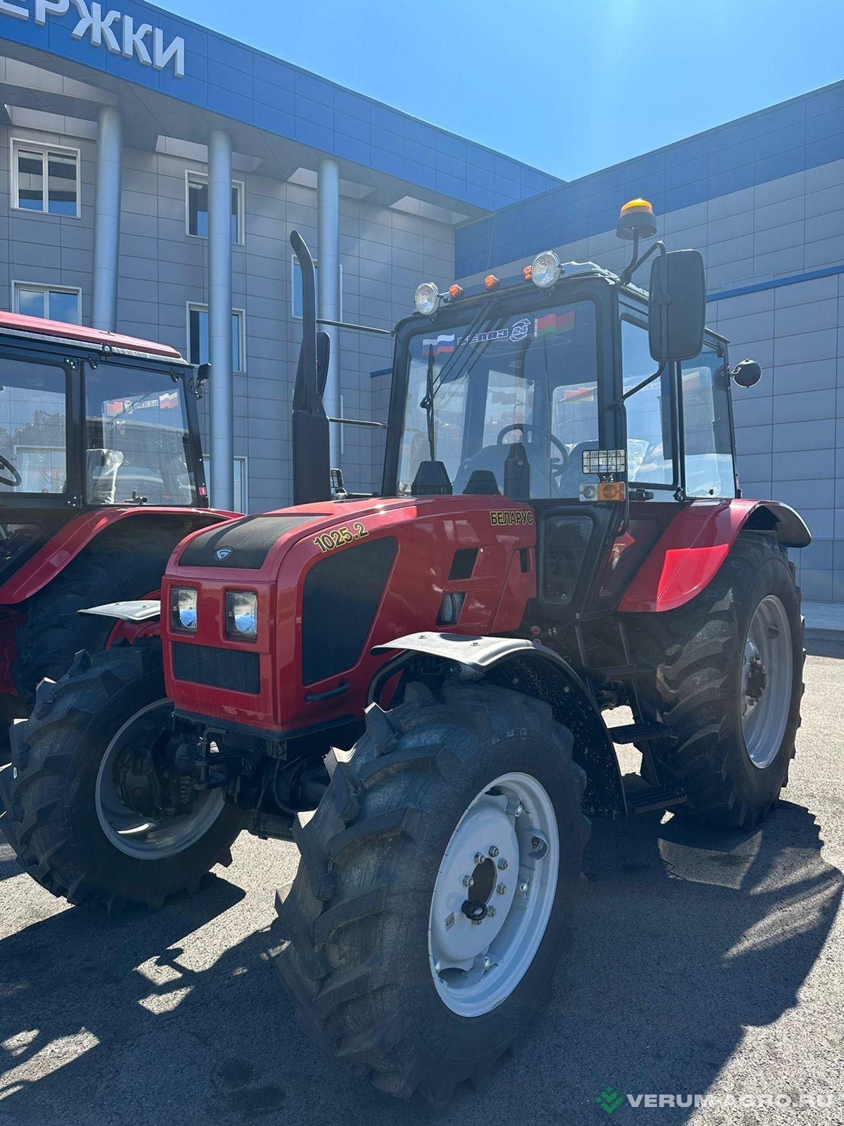Колесные тракторы - BELARUS 1025.2 