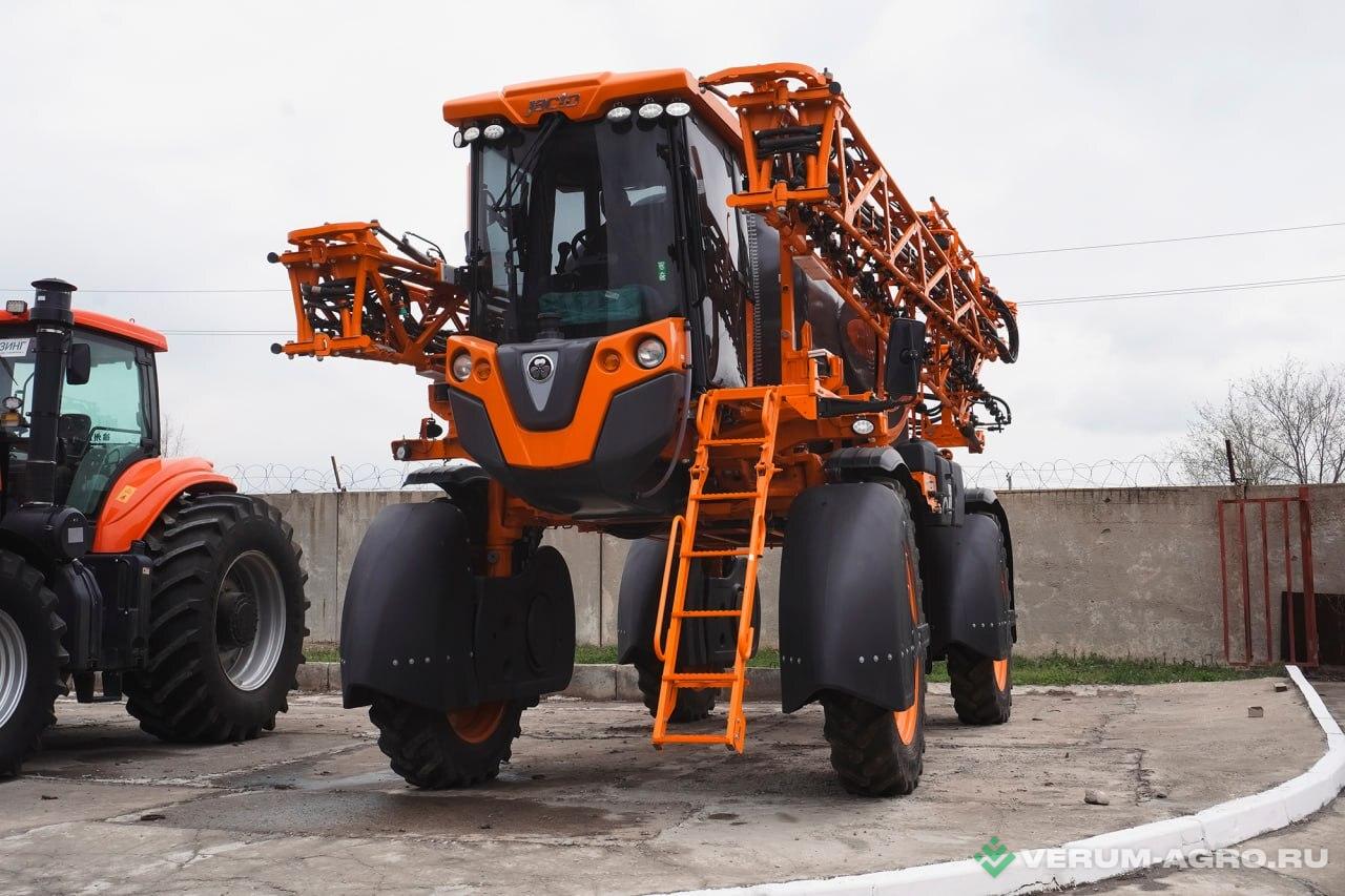 Опрыскиватели самоходные - JACTO UNIPORT 4530 