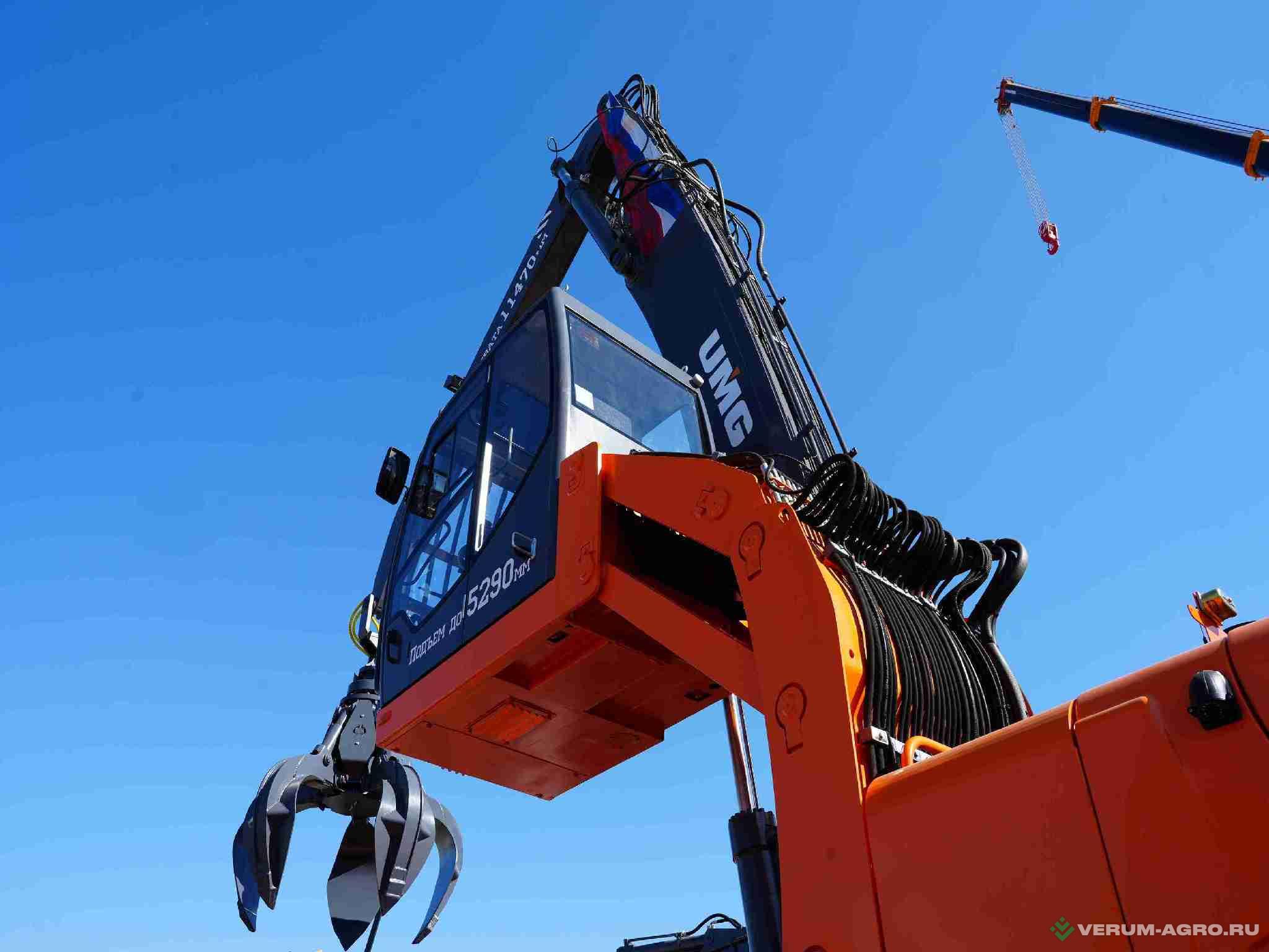 Прочее - UMG Грейферный погрузчик (перегружатель) E230WH 