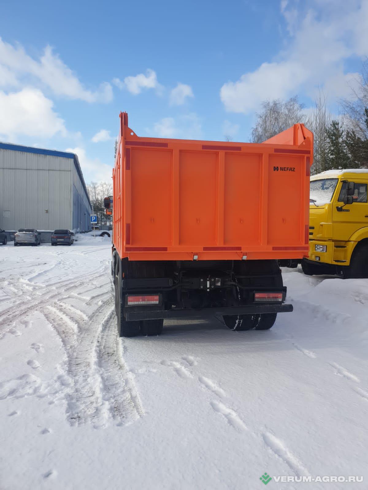 Грузовой автотранспорт - КАМАЗ 6520-53 