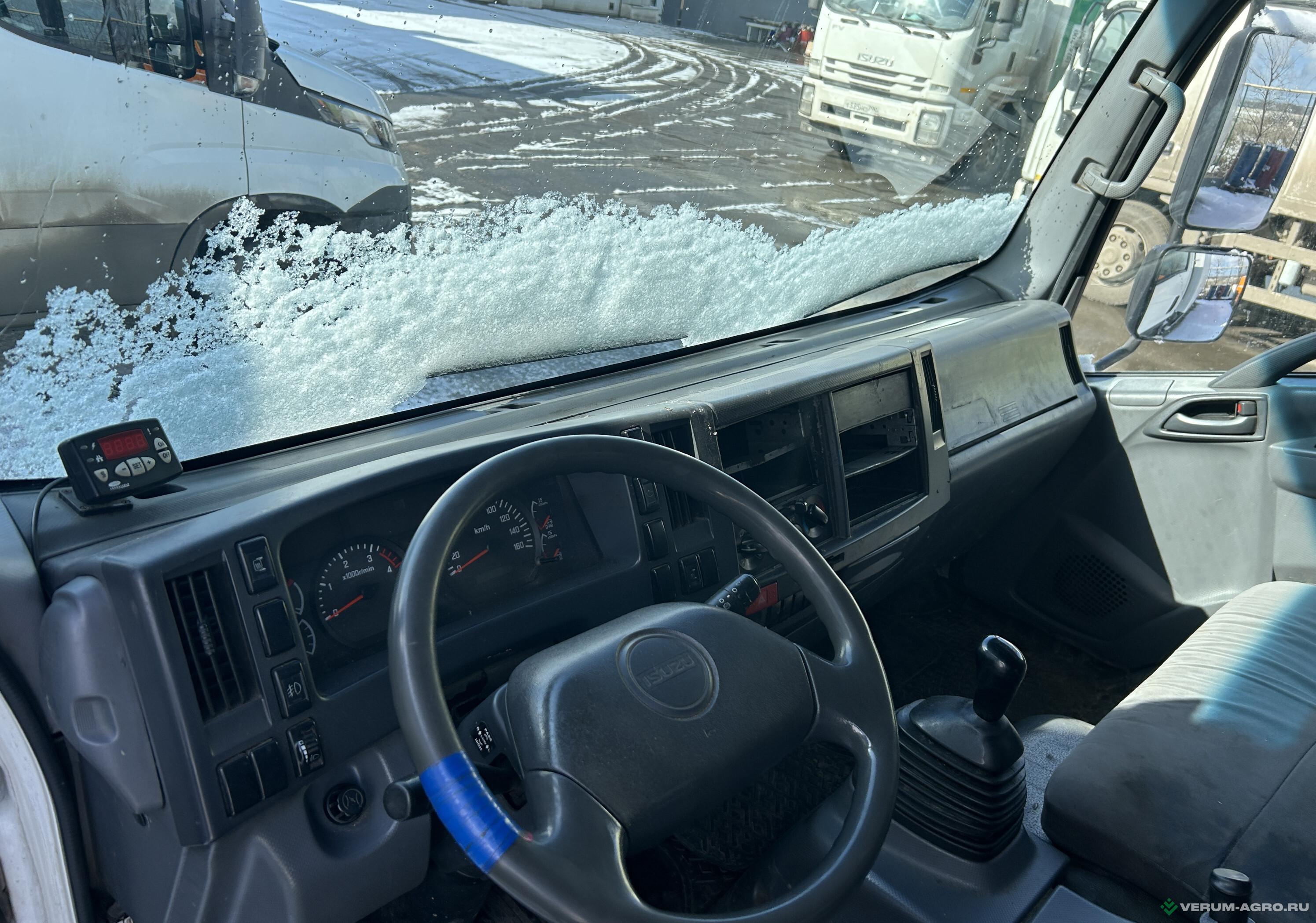Грузовой автотранспорт - ISUZU NQR90 РЕФРИЖЕРАТОР С ГИДРОБОРТОМ