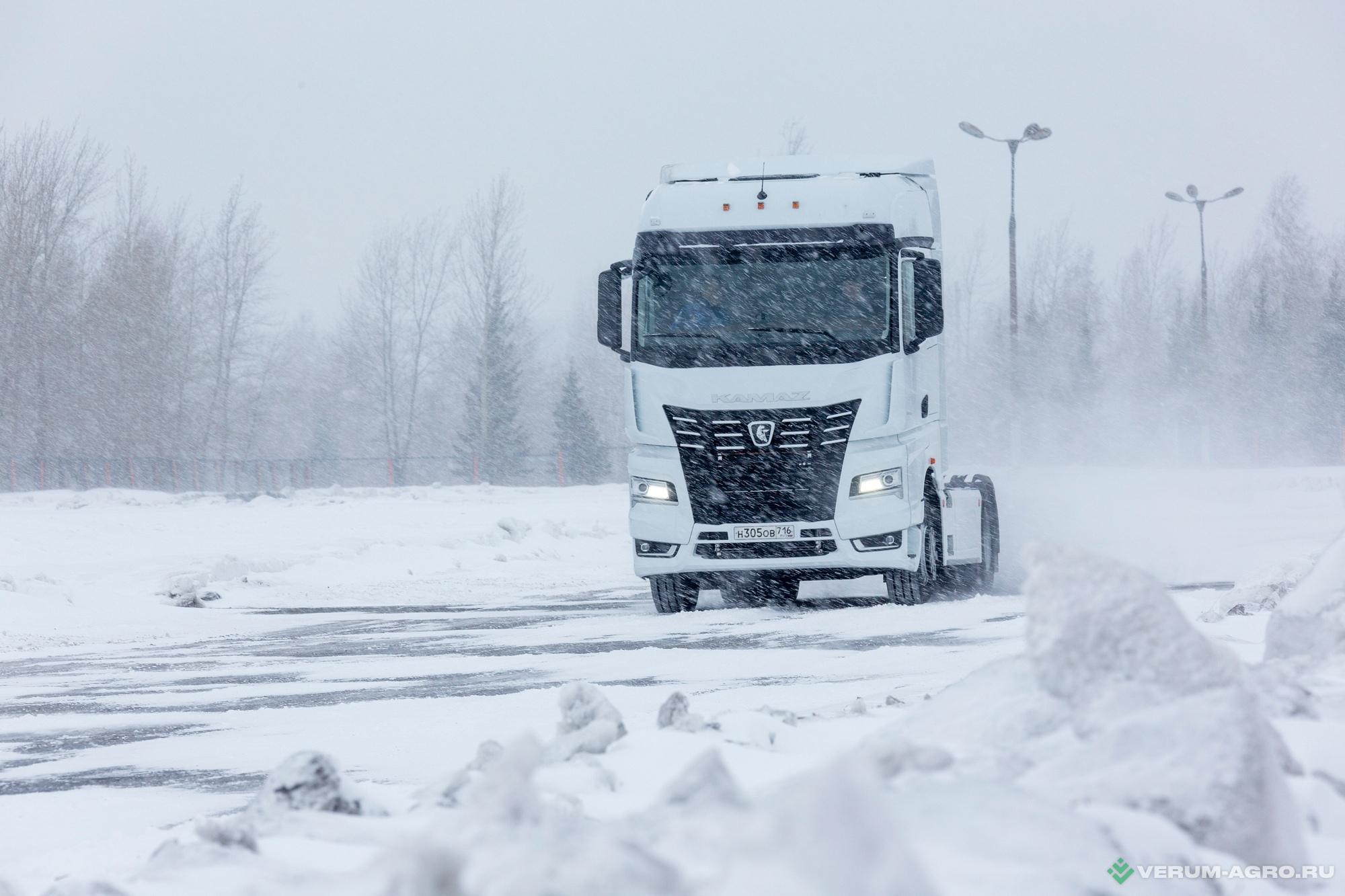 Грузовой автотранспорт - КАМАЗ Седельный тягач 54901-70014-СА