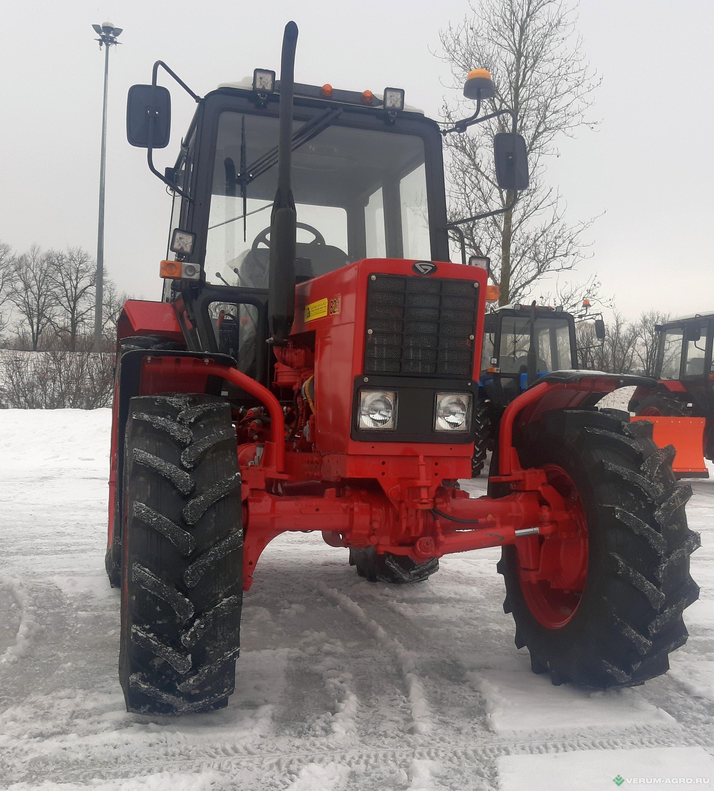 Колесные тракторы - BELARUS 82.1 022
