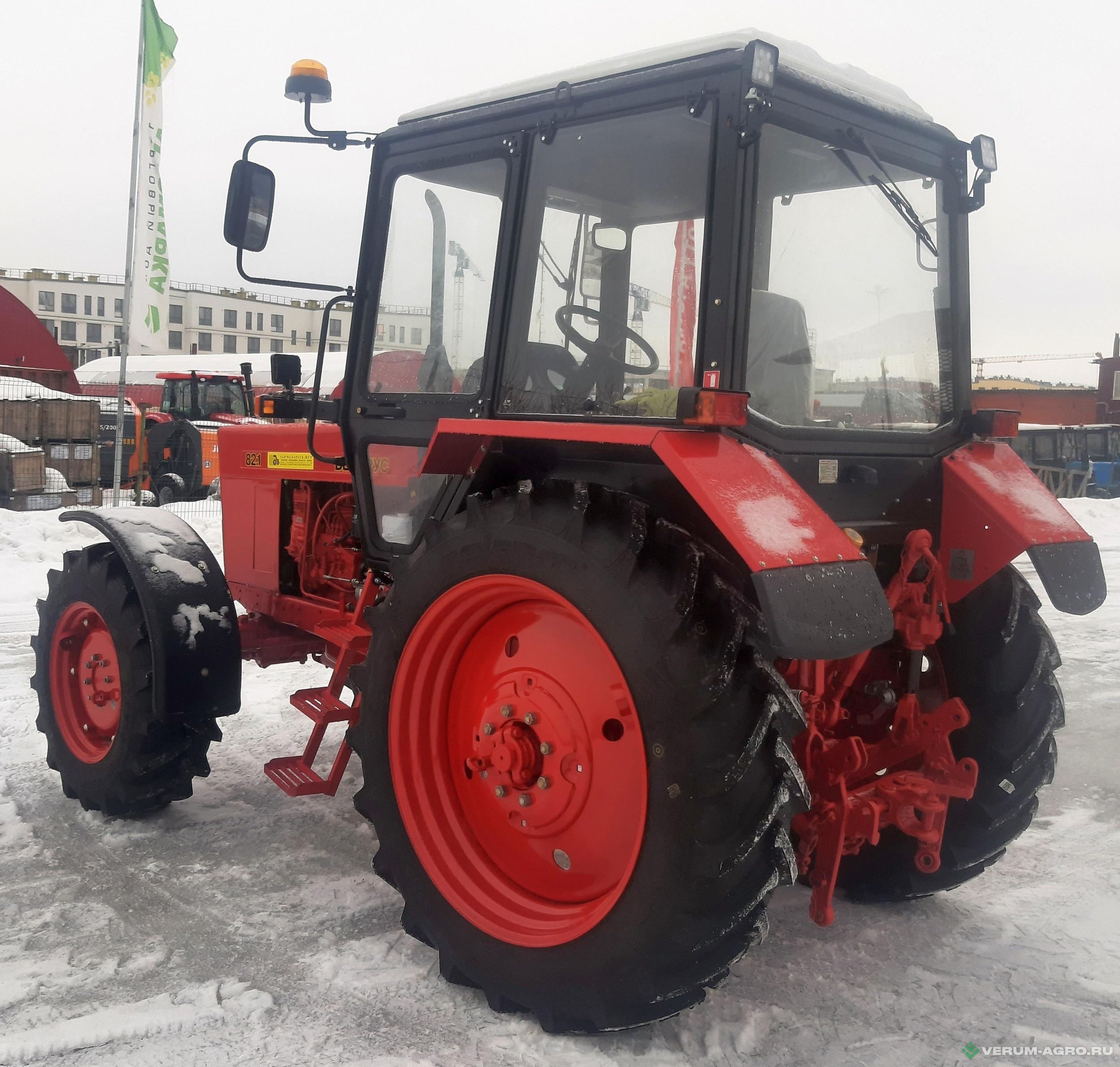 Колесные тракторы - BELARUS 82.1 022