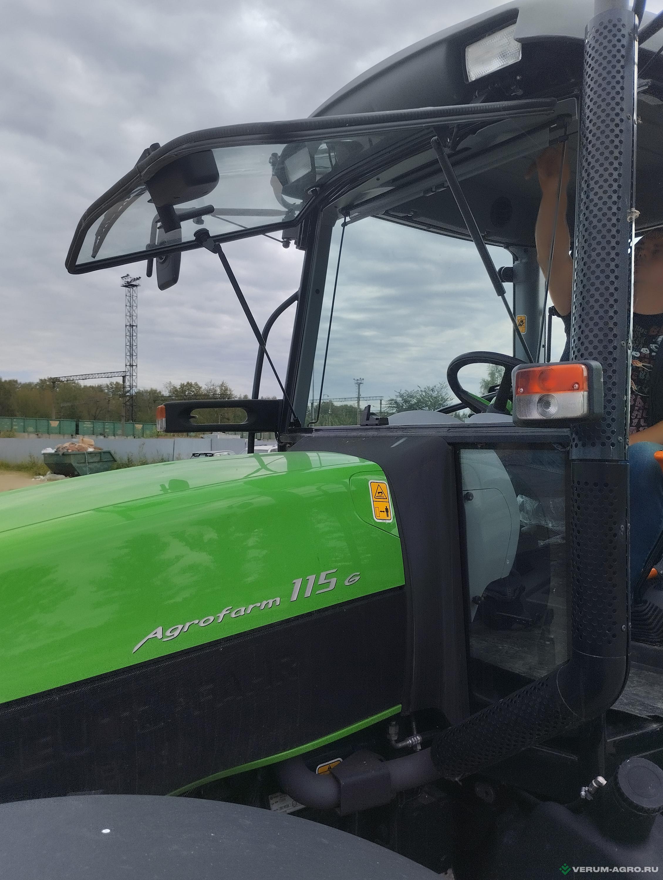 Колесные тракторы - DEUTZ-FAHR Deutz-Fahr Agrofarm 115G 
