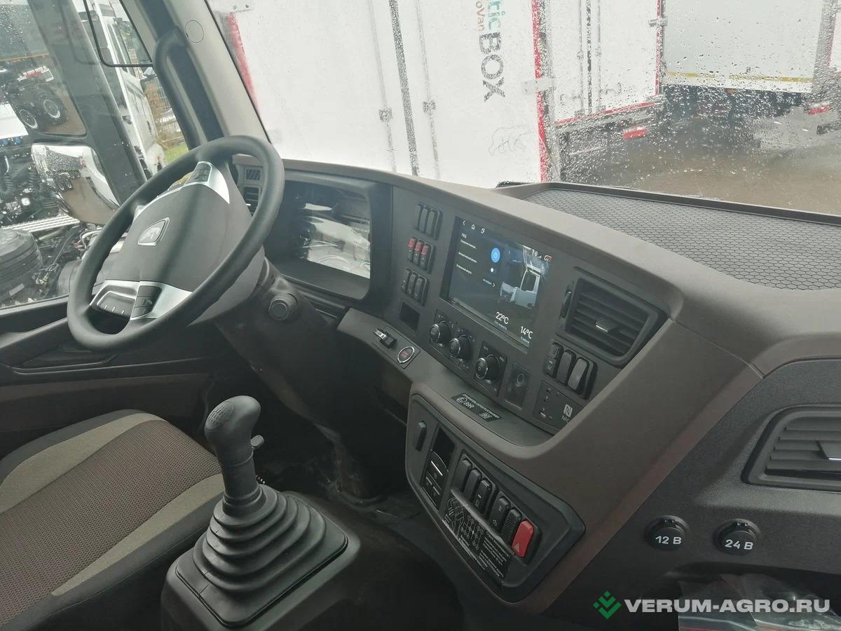 Грузовой автотранспорт - КАМАЗ 65955-40792-АА, тягач 6х6 вездеход, шины 315/80R22 двускатный