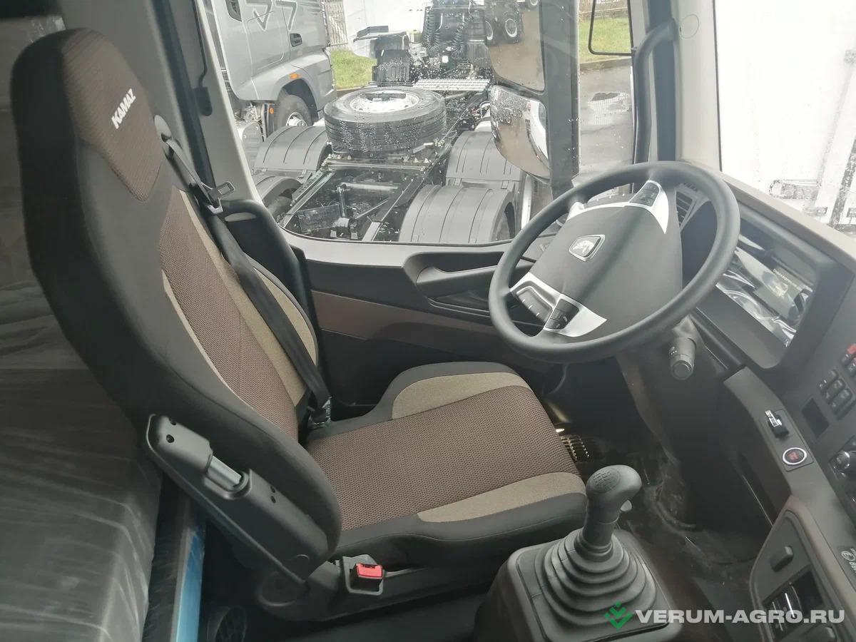 Грузовой автотранспорт - КАМАЗ 65955-40792-АА, тягач 6х6 вездеход, шины 315/80R22 двускатный