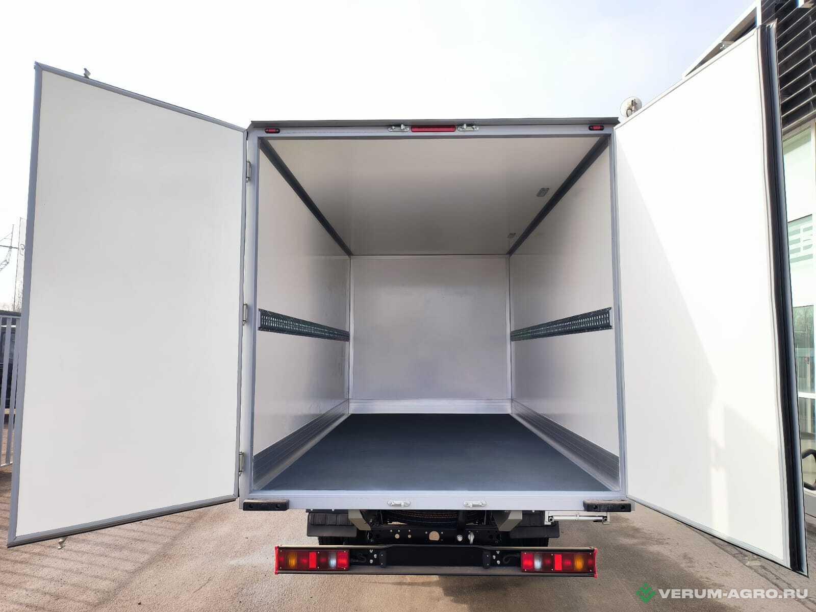 Грузовой автотранспорт - ГАЗ А21R35 