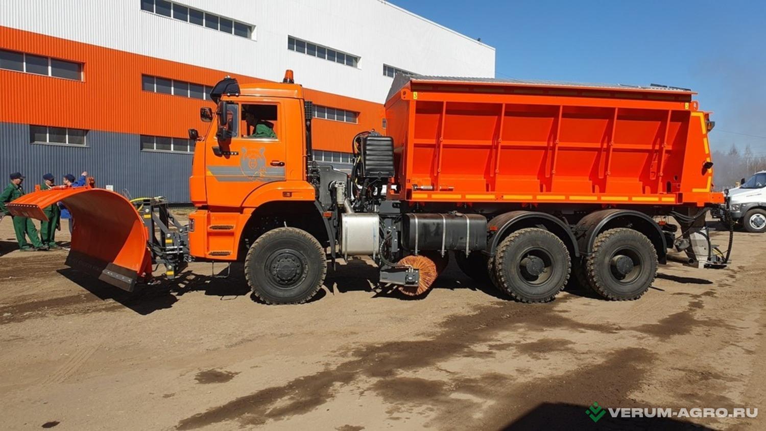 Коммунальные машины - СДК  МКДУ-11 на шасси КамАЗ-6522 
