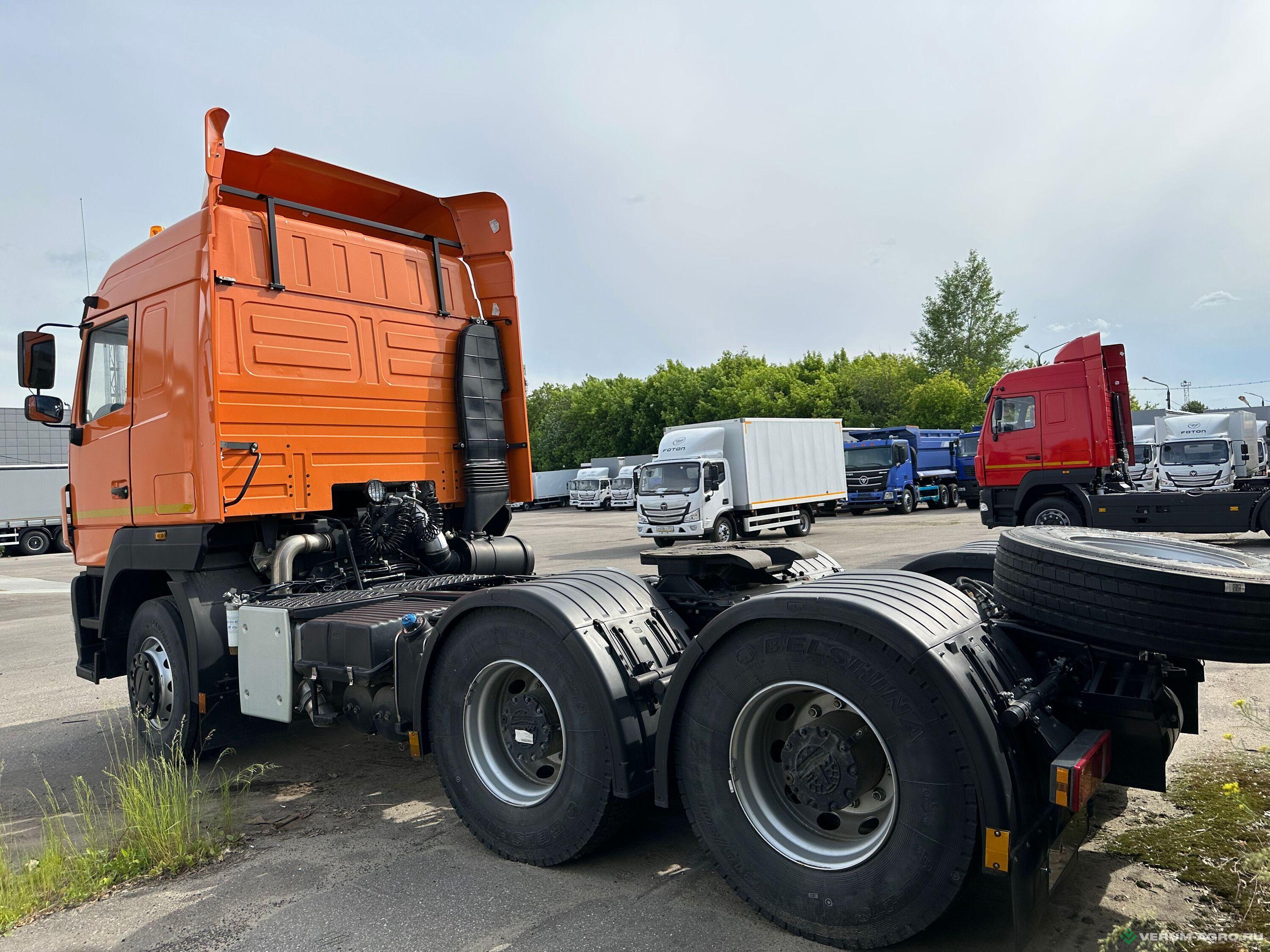 Грузовой автотранспорт - МАЗ 64А028-570-020 Тягач