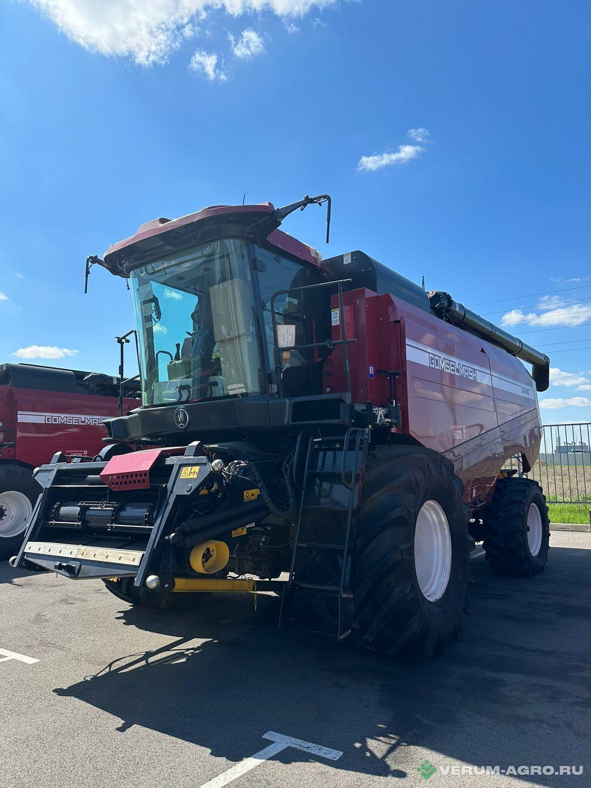 Зерноуборочные комбайны - ГОМСЕЛЬМАШ GH810 