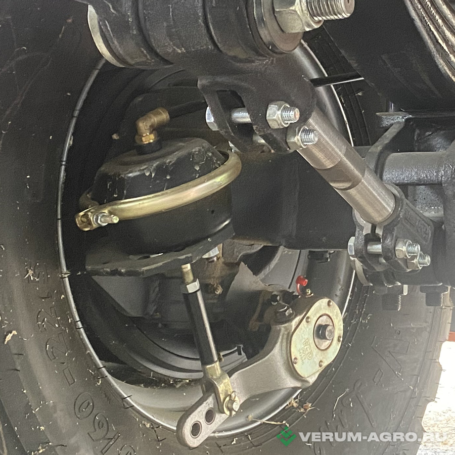 Разбрасыватели удобрений - БЕЛАГРОМАШ Машина для внесения органических удобрений  МРОУ-18