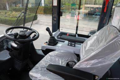 Фронтальные погрузчики - XCMG XC938 