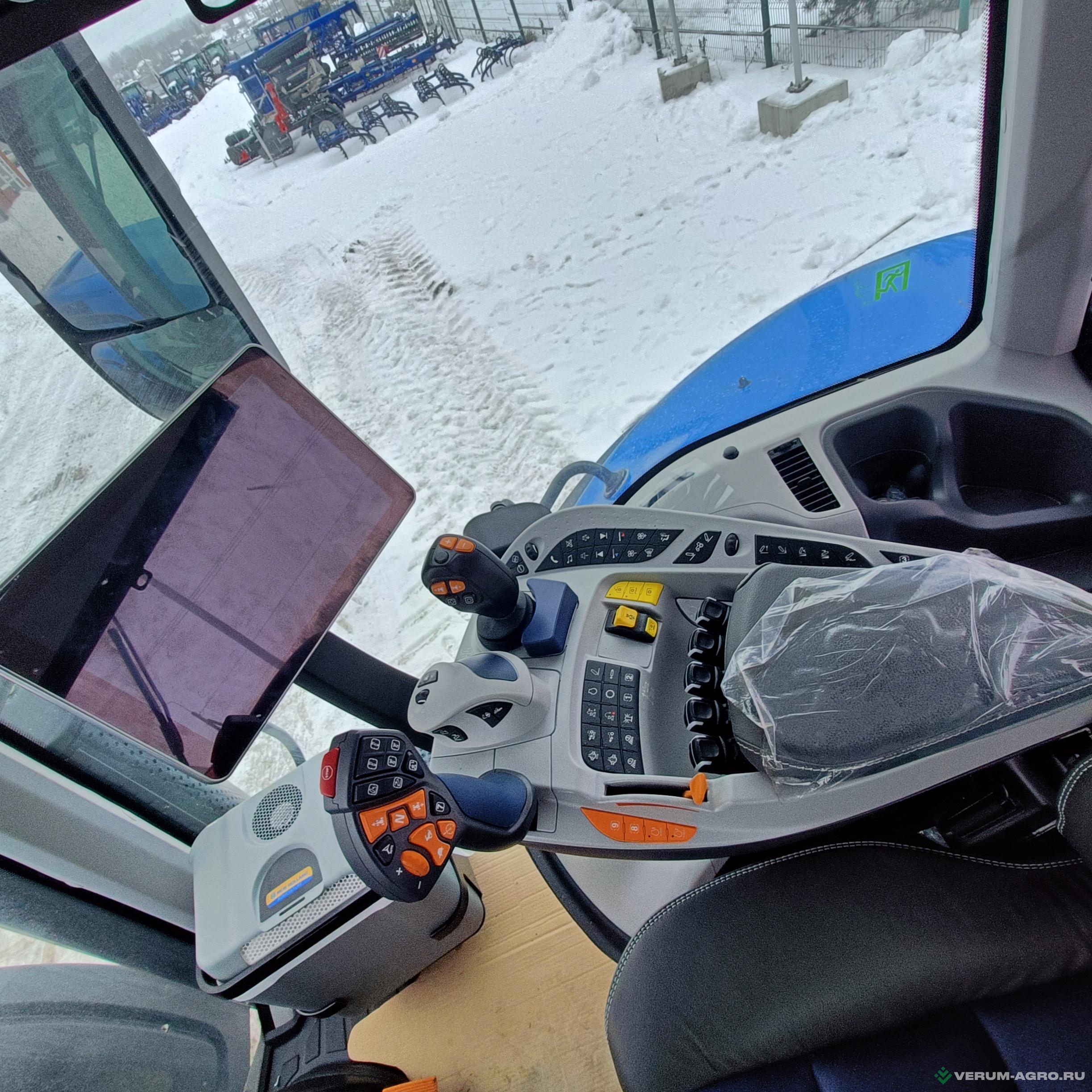 Колесные тракторы - NEW HOLLAND T8.435 