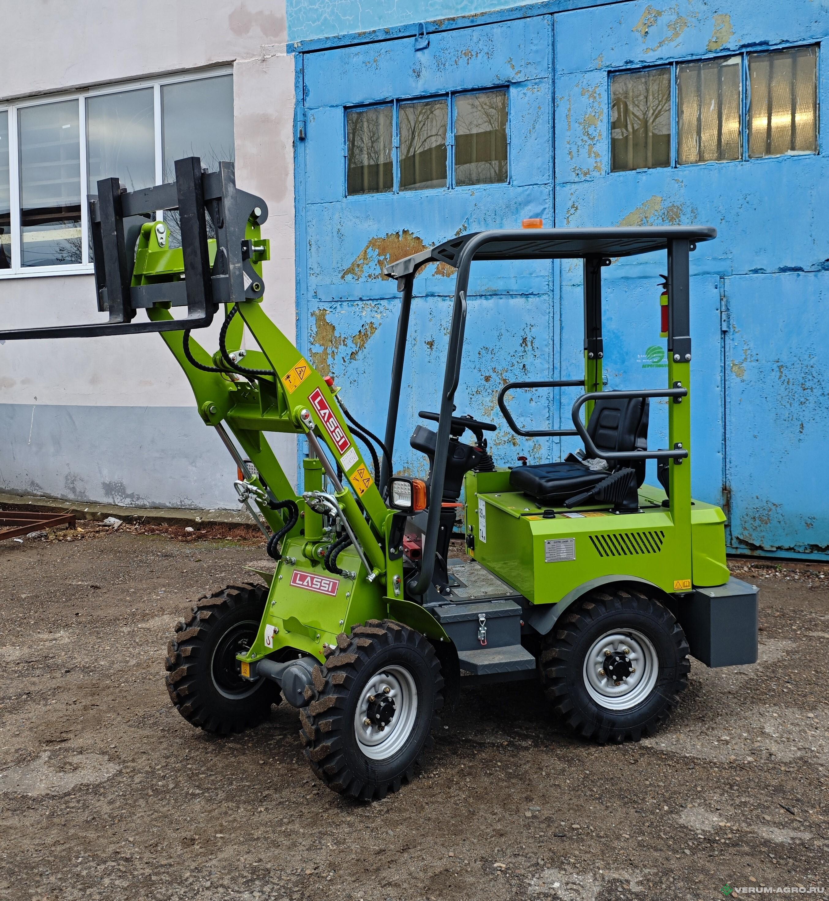 Мини-погрузчики - LASSI 604 электрический мини погрузчик