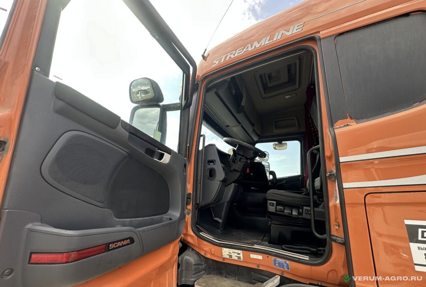 Грузовой автотранспорт - SCANIA R440 Седельный тягач